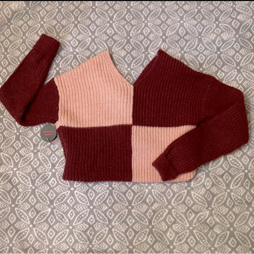 Knit sweater 2 ways to wear M